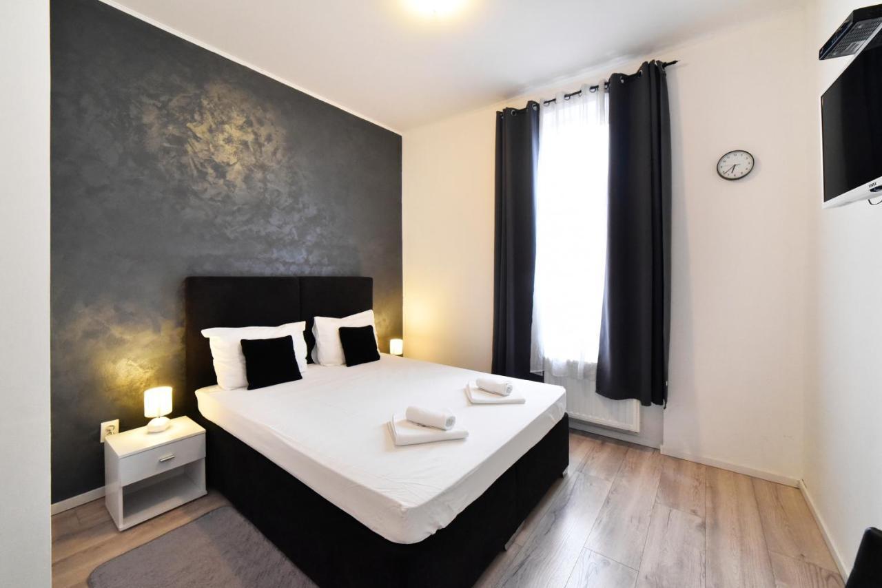 Virtus Apartments And Rooms With Free Private Parking 萨格勒布 外观 照片