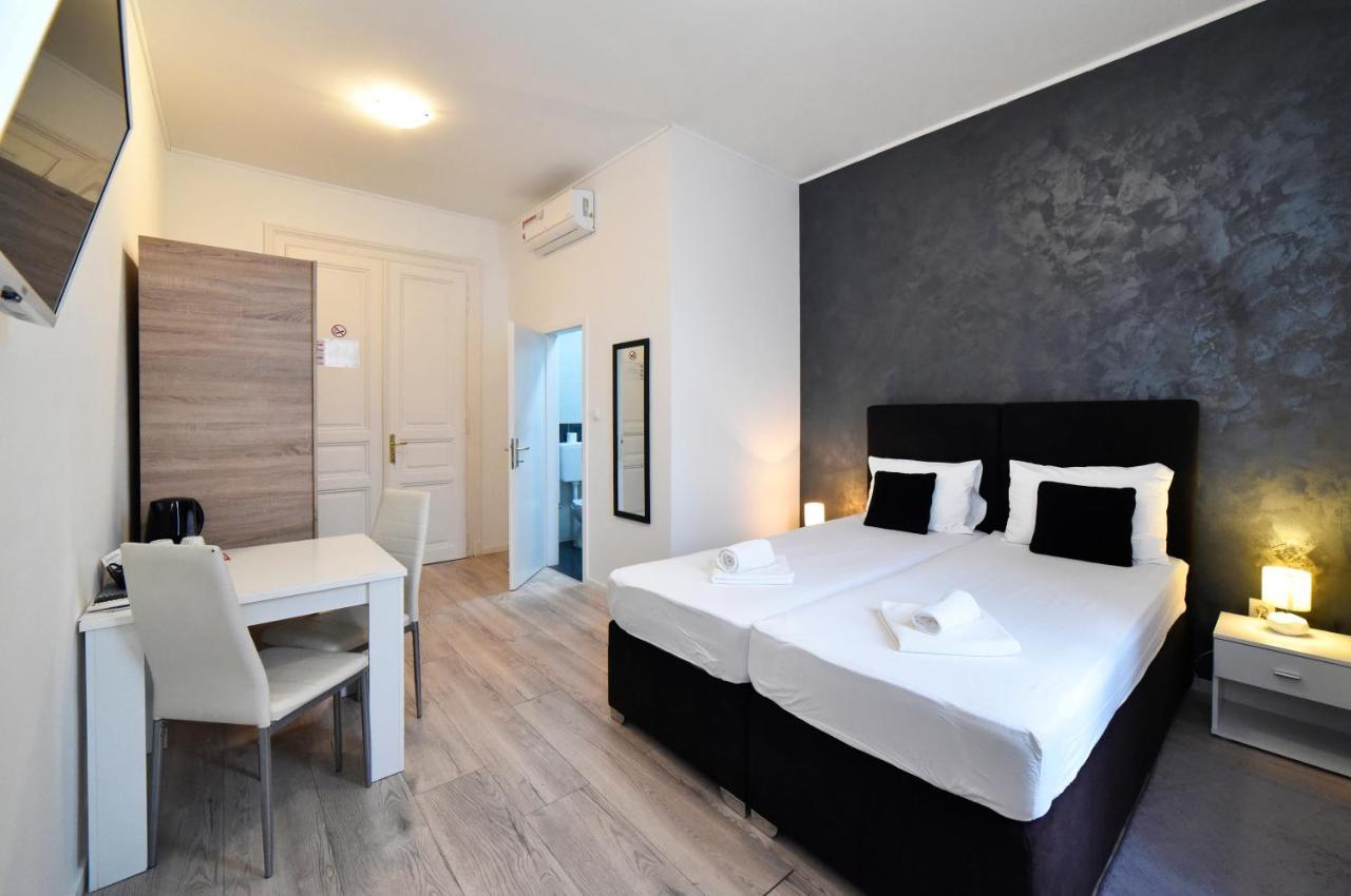 Virtus Apartments And Rooms With Free Private Parking 萨格勒布 外观 照片