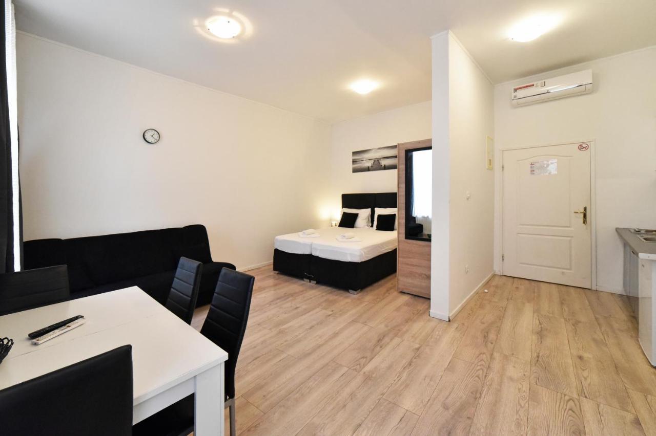 Virtus Apartments And Rooms With Free Private Parking 萨格勒布 外观 照片