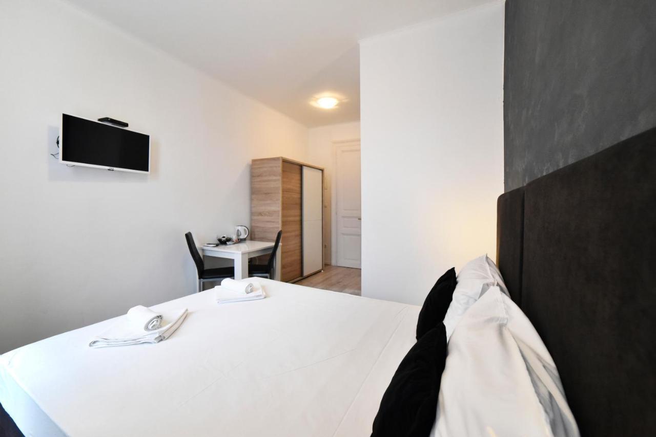 Virtus Apartments And Rooms With Free Private Parking 萨格勒布 外观 照片