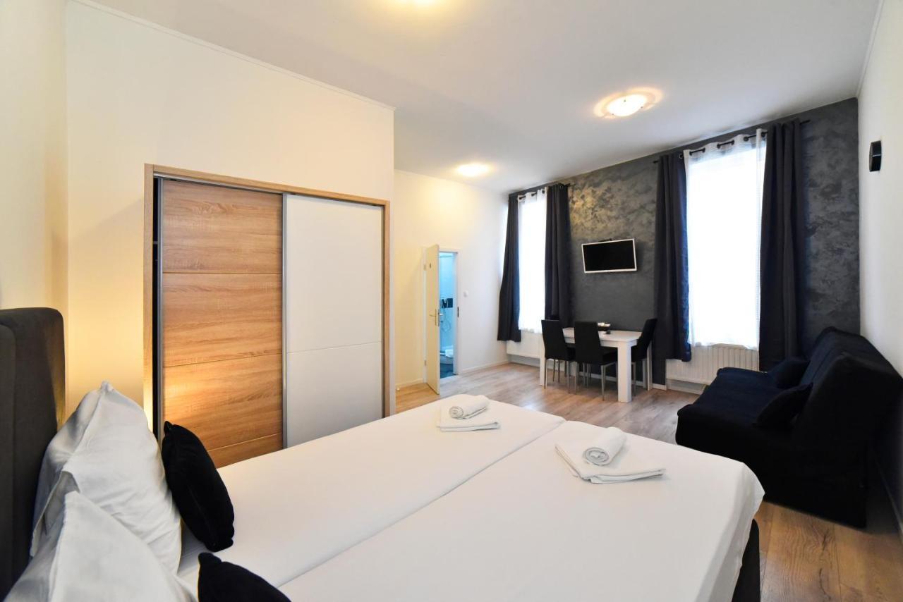 Virtus Apartments And Rooms With Free Private Parking 萨格勒布 外观 照片