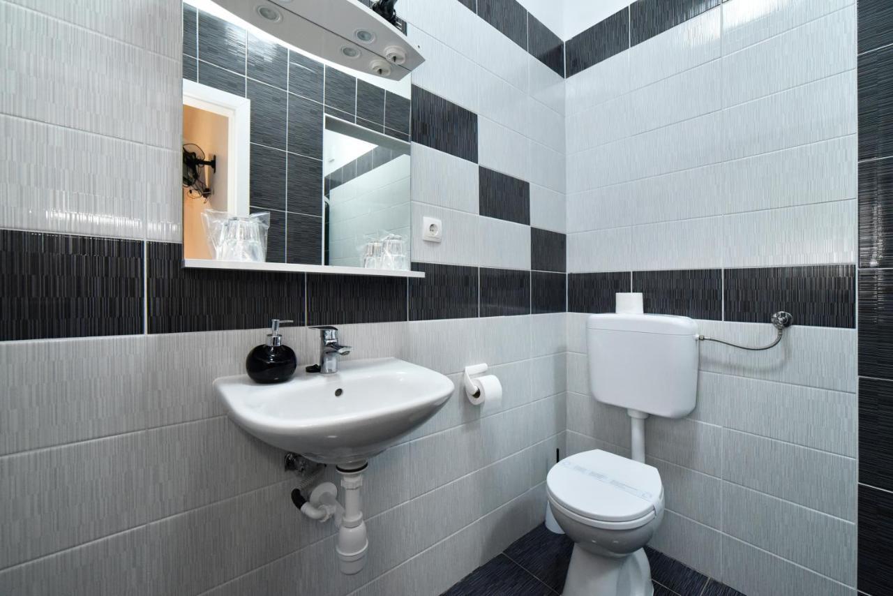 Virtus Apartments And Rooms With Free Private Parking 萨格勒布 外观 照片