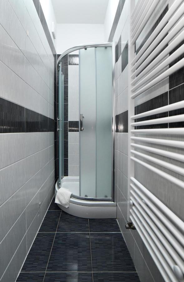 Virtus Apartments And Rooms With Free Private Parking 萨格勒布 外观 照片