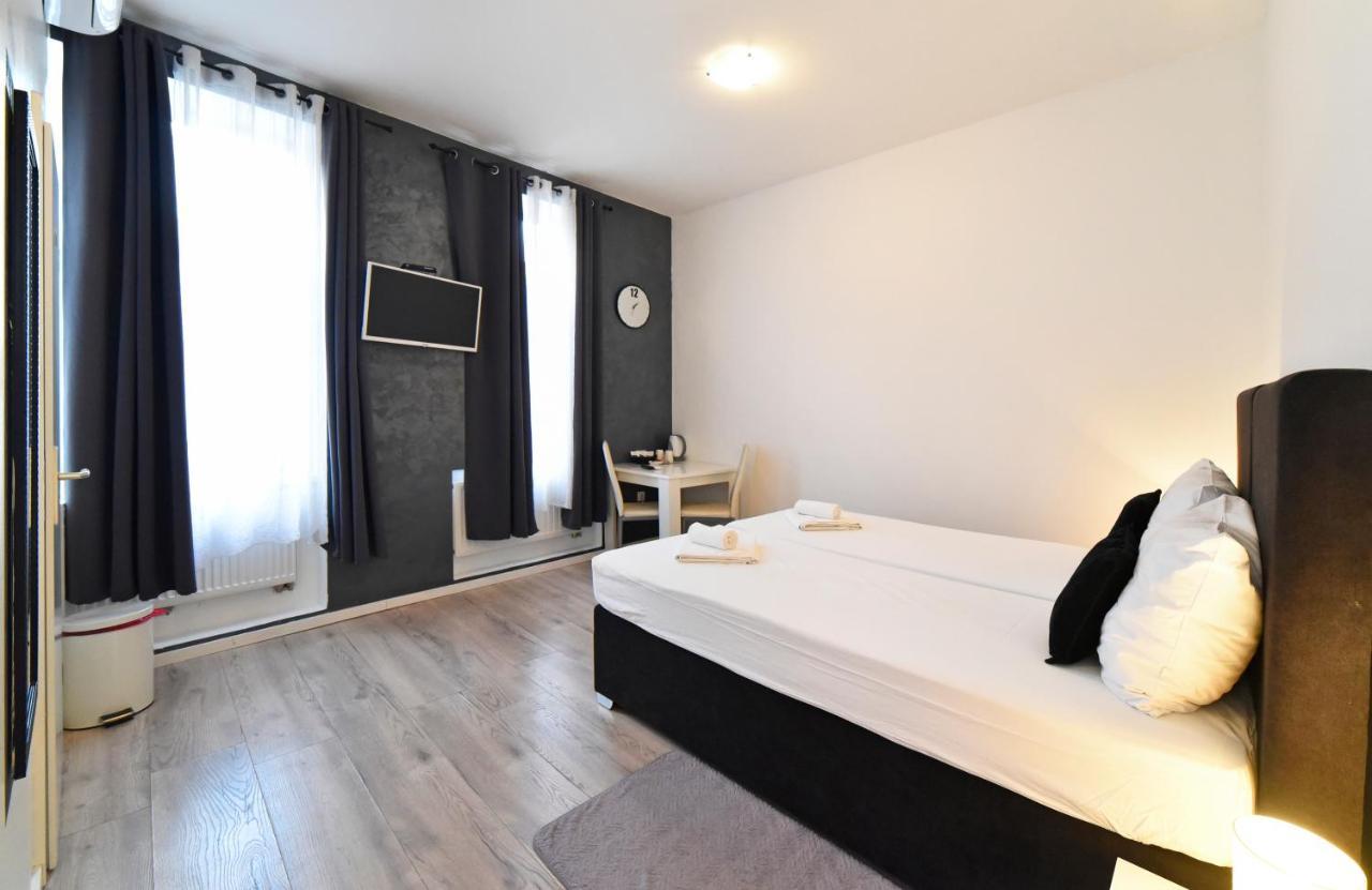Virtus Apartments And Rooms With Free Private Parking 萨格勒布 外观 照片