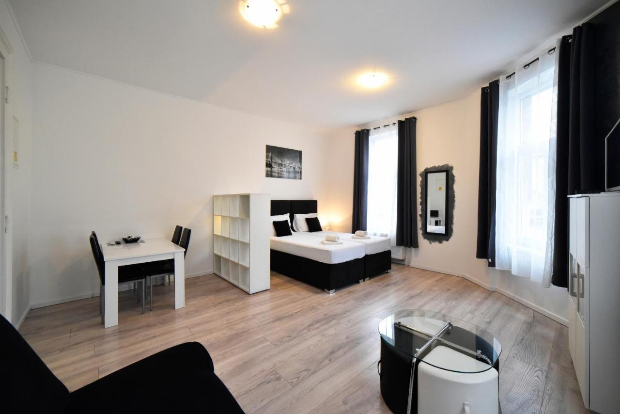 Virtus Apartments And Rooms With Free Private Parking 萨格勒布 外观 照片
