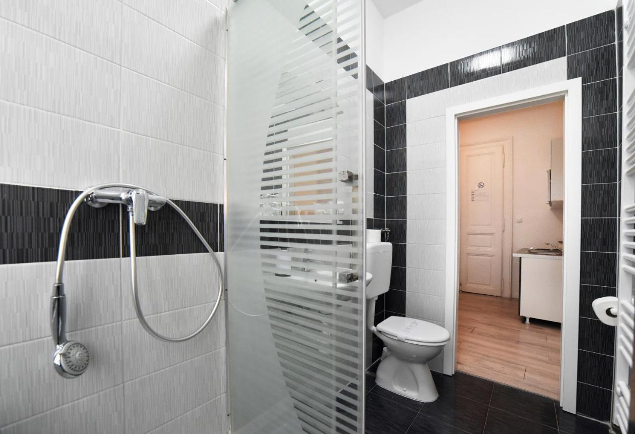 Virtus Apartments And Rooms With Free Private Parking 萨格勒布 外观 照片