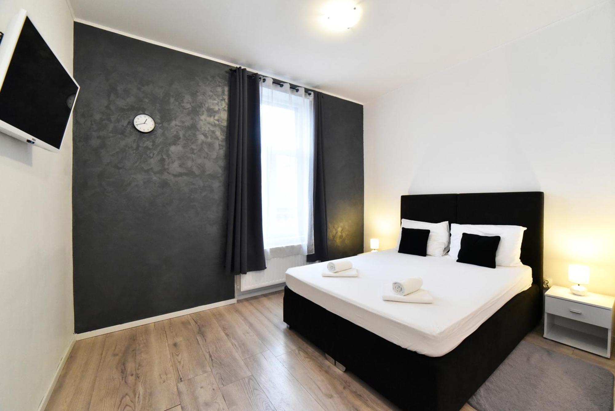 Virtus Apartments And Rooms With Free Private Parking 萨格勒布 外观 照片